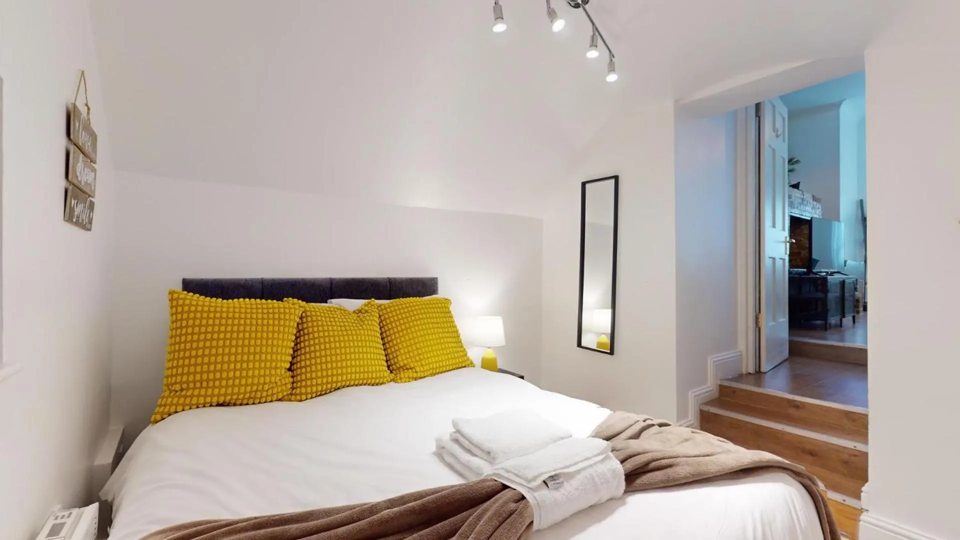 Unique & Cosy London Retreat Apartment